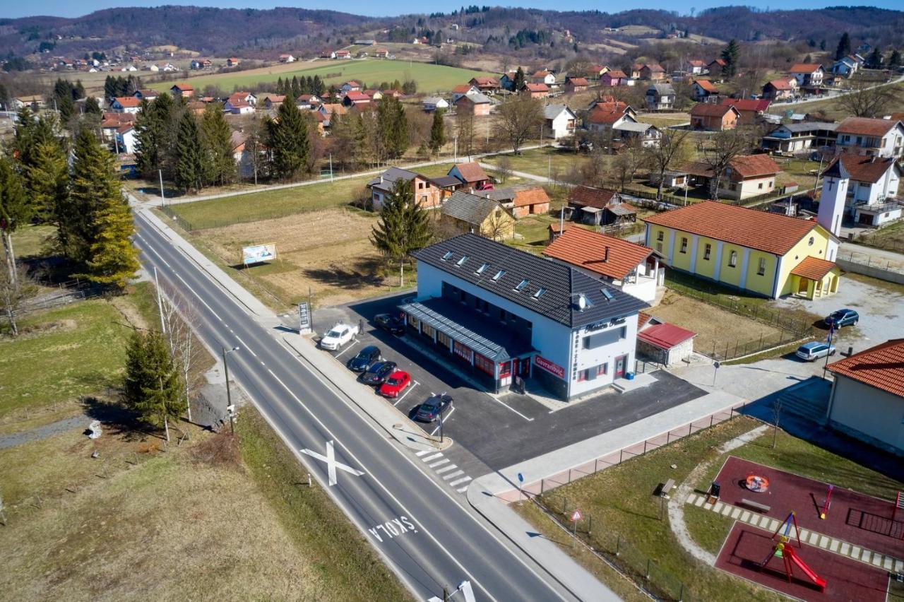 Marien Haus Hotel Karlovac Exterior foto
